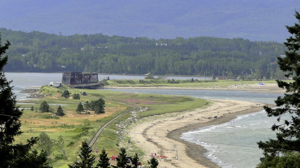 Auberge De Douglastown Gaspé Exteriör bild